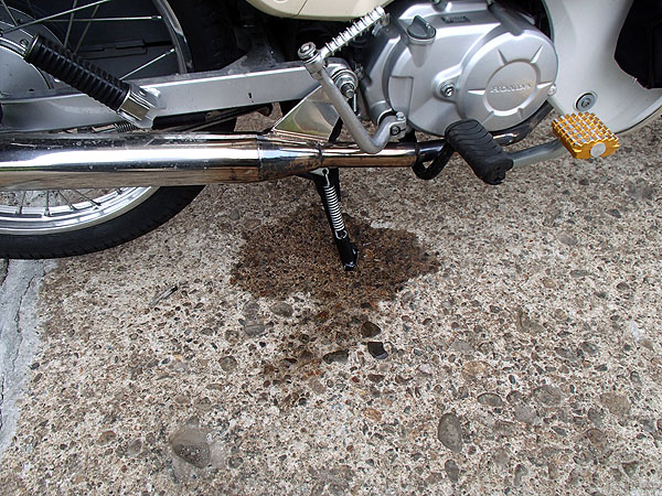 ガソリンを大量に溢された